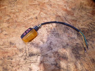 clignotant avant droit 