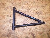 triangle avant droit inférieur 