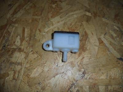 bocal de liquide de frein