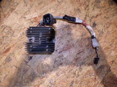 régulateur de tension 