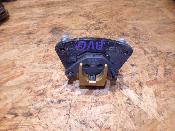 étrier avant gauche