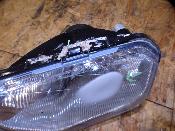 optique avant gauche