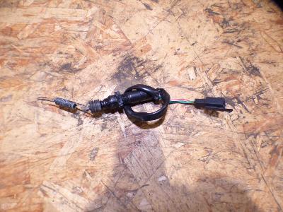 contacteur de feux stop