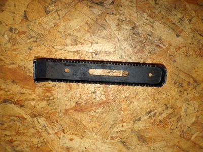 grille marche pied avant droit
