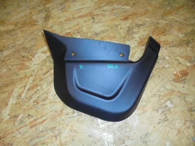 plastique arrière gauche