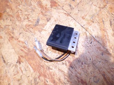 régulateur de tension 