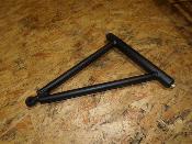 triangle avant droit inférieur 