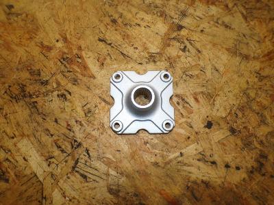 étoile de roue arrière gauche