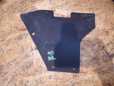 plastique avant droit 