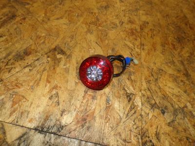 clignotant arrière droit