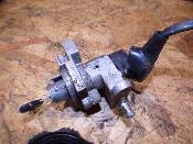 contacteur à clé + bouchon 