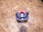 étrier avant gauche