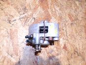 étrier arrière droit