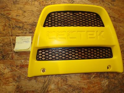 grille de calandre jaune