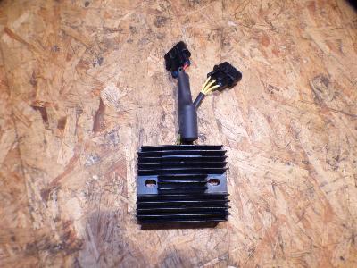 régulateur de tension 