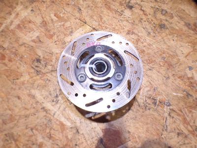 étoile de roue avant droite avec disque 