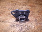 étrier avant gauche