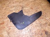 plastique avant droit 