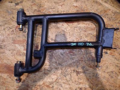 triangle arrière droit inférieur