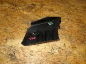 protection triangle avant gauche