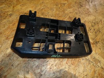 support grille pied avant gauche