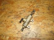 maître cylindre de frein arrière