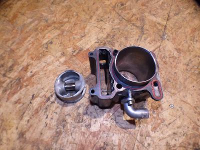 cylindre piston arrière