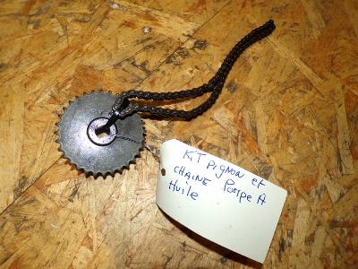 chaine + pignon pompe à huile