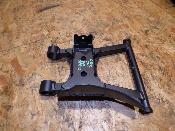 triangle arrière gauche inférieur avec protection 