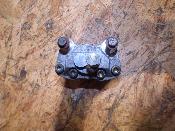 étrier arrière droit