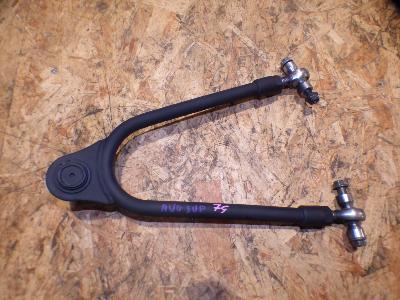 triangle avant gauche supérieur