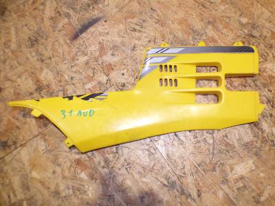 carenage lateral droit 