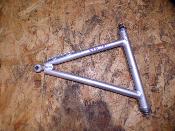 triangle avant gauche inférieur 