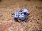 étrier arrière gauche