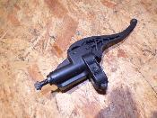 maitre cylindre gauche