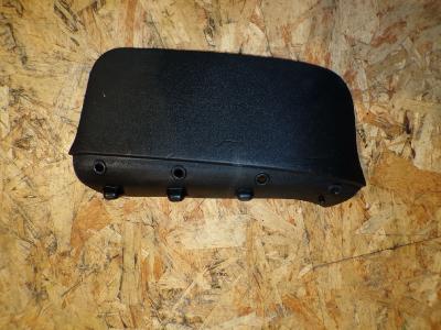 plastique arrière gauche