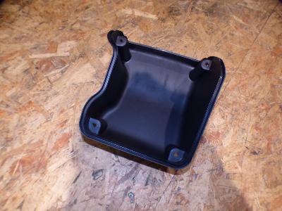 plastique avant gauche