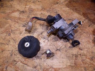 contacteur à clé + bouchon 