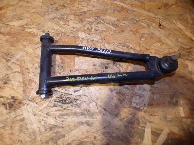 triangle avant gauche supérieur