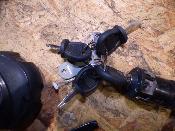 contacteur a clé + bouchon de réservoir 