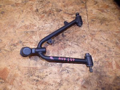 triangle avant droit supérieur