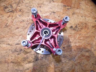 étoile de roue avant droite avec disque 